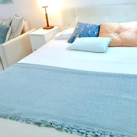 Cosy Loft In Front Of Blue Ocean Appartement *