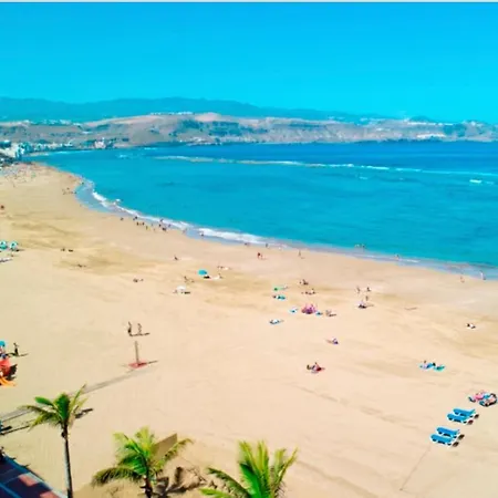 Cosy Loft In Front Of Blue Ocean Apartament