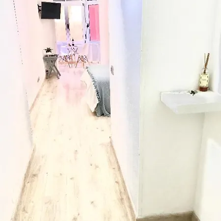 아파트 Cosy Loft In Front Of Blue Ocean